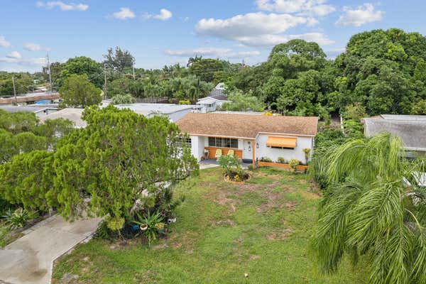 615 W PERRY ST, LANTANA, FL 33462 - Image 1