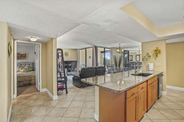 750 EGRET CIR APT 6504, DELRAY BEACH, FL 33444, photo 3 of 32