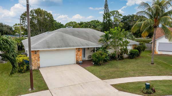 1207 PALAMA WAY, LANTANA, FL 33462 - Image 1