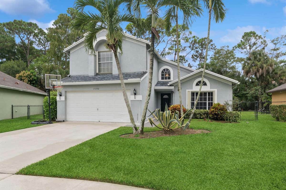 15230 OAK CHASE CT, WELLINGTON, FL 33414, photo 1 of 24