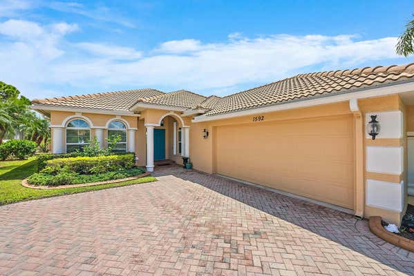 1592 NW OLD OAK TER, JENSEN BEACH, FL 34957 - Image 1