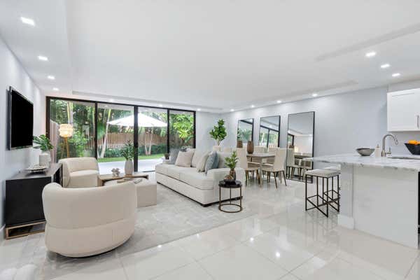 800 N OCEAN BLVD APT 8, DELRAY BEACH, FL 33483 - Image 1