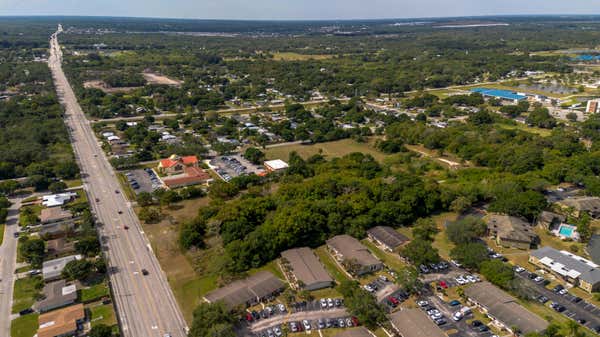 2205 S 25TH ST, FORT PIERCE, FL 34947, photo 5 of 14