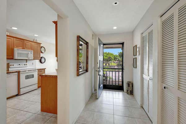 63 EASTGATE DR APT D, BOYNTON BEACH, FL 33436, photo 4 of 55