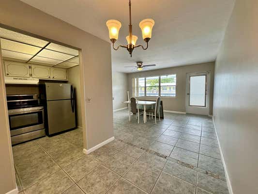 194 SUSSEX J, WEST PALM BEACH, FL 33417, photo 2 of 19