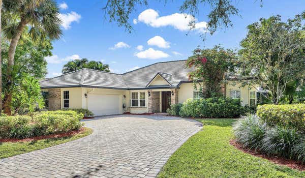 18433 SE HERITAGE DR, TEQUESTA, FL 33469 - Image 1