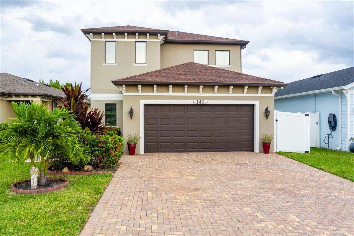 140 SE VIA VISCONTI, PORT SAINT LUCIE, FL 34952, photo 1 of 38