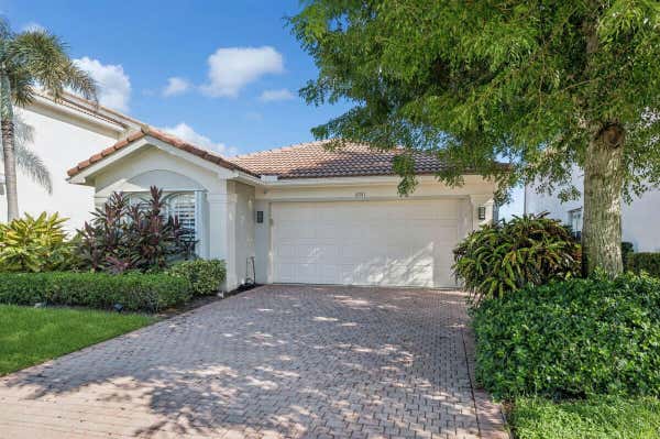 8911 CHESTNUT RIDGE WAY, BOYNTON BEACH, FL 33473 - Image 1