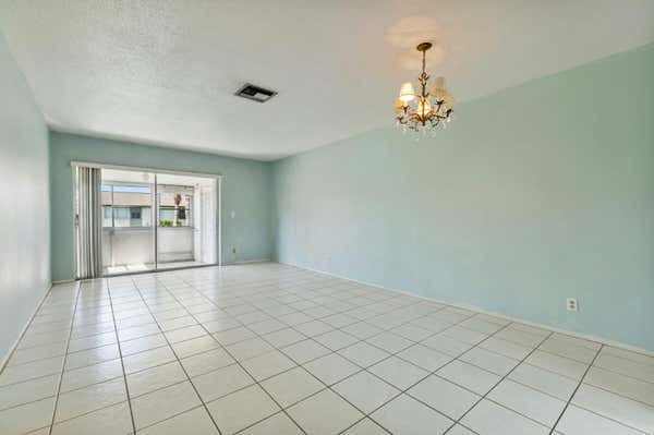 2931 CROSLEY DR W APT B, WEST PALM BEACH, FL 33415, photo 3 of 25