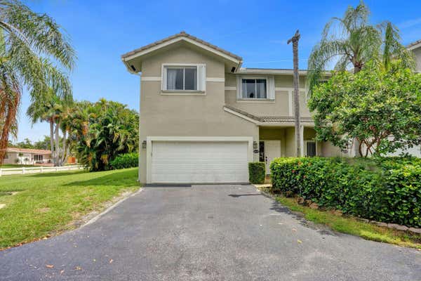 5418 POINTE VILLA DR # E, LIGHTHOUSE POINT, FL 33064 - Image 1