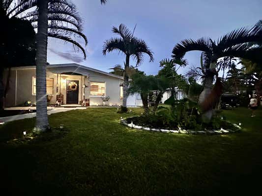 2404 ELIZABETH AVE, FORT PIERCE, FL 34982 - Image 1