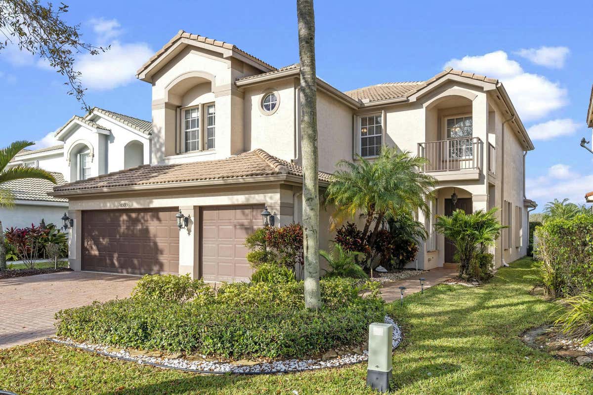 10595 HILLTOP MEADOW PT, BOYNTON BEACH, FL 33473, photo 1 of 62