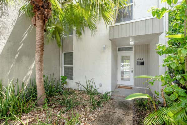 694 KENSINGTON PL, WILTON MANORS, FL 33305 - Image 1