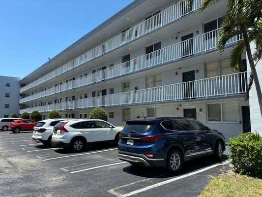 445 NE 195TH ST APT 330, MIAMI, FL 33179, photo 3 of 18