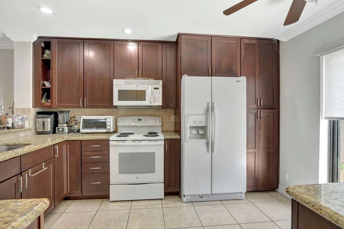 7790 LAGO DEL MAR DR APT 904, BOCA RATON, FL 33433, photo 1 of 36