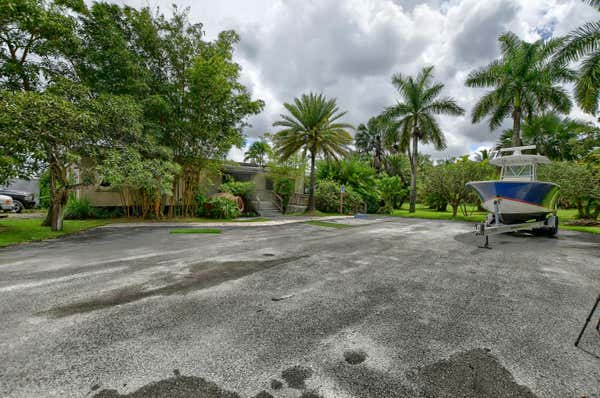 9717 HAPPY HOLLOW RD, DELRAY BEACH, FL 33446, photo 4 of 40