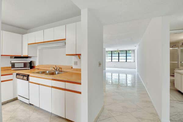 5598 WITNEY DR APT 305, DELRAY BEACH, FL 33484 - Image 1