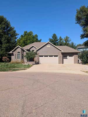 3500 E APPLE BLOSSOM CIR, SIOUX FALLS, SD 57103 - Image 1