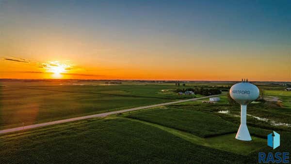 814 TURTLE CREEK DR, HARTFORD, SD 57033 - Image 1