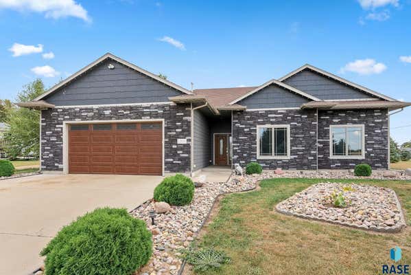 1201 E CAROL ST, SIOUX FALLS, SD 57104 - Image 1