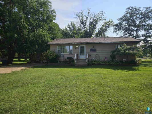 224 S GRANT AVE, MADISON, SD 57042 - Image 1