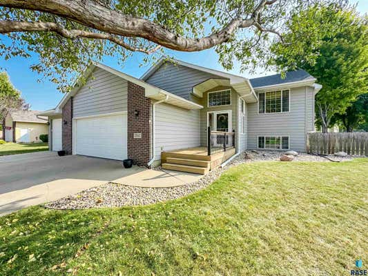 2512 S THEODORE AVE, SIOUX FALLS, SD 57106 - Image 1