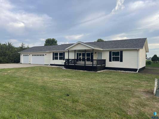 900 E 4TH ST, FREEMAN, SD 57029 - Image 1