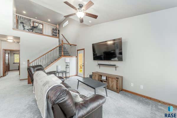 4701 S TRIBBEY TRL, SIOUX FALLS, SD 57106, photo 4 of 23