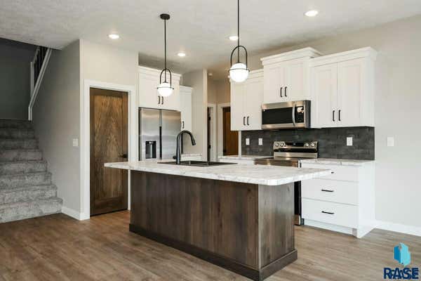 210 E IVY RD, TEA, SD 57064 - Image 1