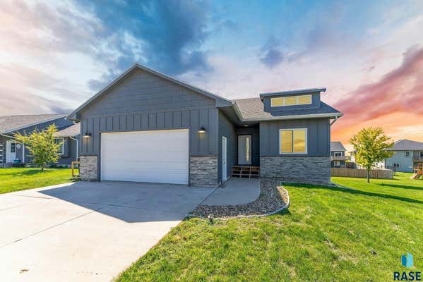 111 LYNX ST, VALLEY SPRINGS, SD 57068 - Image 1