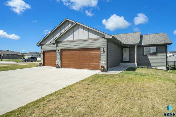 1176 CYBER CT, MADISON, SD 57042, photo 2 of 25