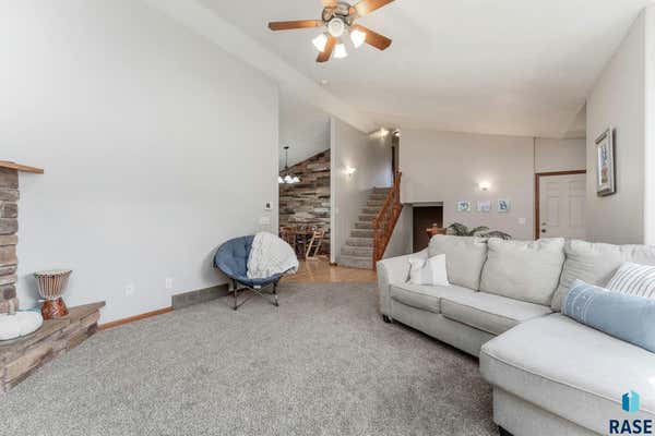 3161 W AUBURN HILLS CT, SIOUX FALLS, SD 57108, photo 4 of 45