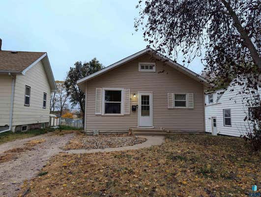 209 N HAWTHORNE AVE, SIOUX FALLS, SD 57104 - Image 1