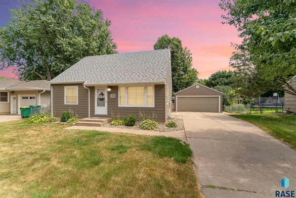 1312 S BLAUVELT AVE, SIOUX FALLS, SD 57105 - Image 1