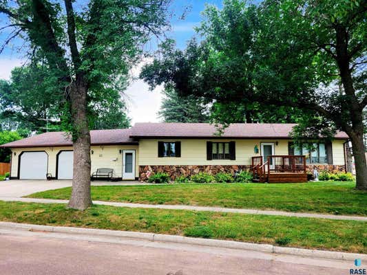 320 S ASH ST, LENNOX, SD 57039 - Image 1