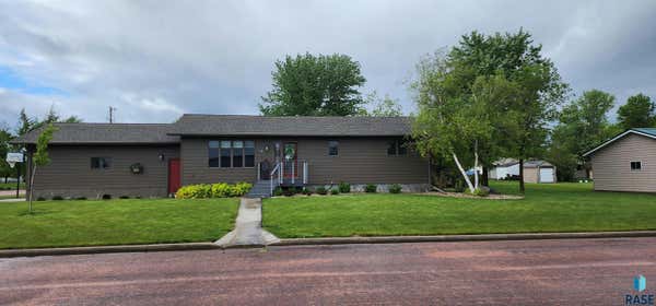 441 E DRAKE AVE, SALEM, SD 57058 - Image 1