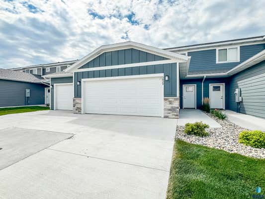 5829 S WHISPER CREEK PL, SIOUX FALLS, SD 57108 - Image 1