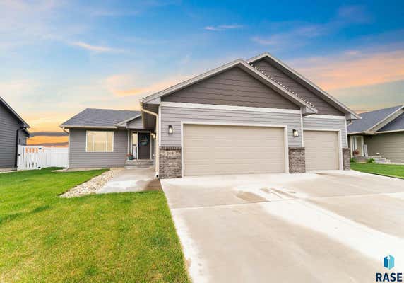 108 ST CHARLES CIR, HARRISBURG, SD 57032 - Image 1