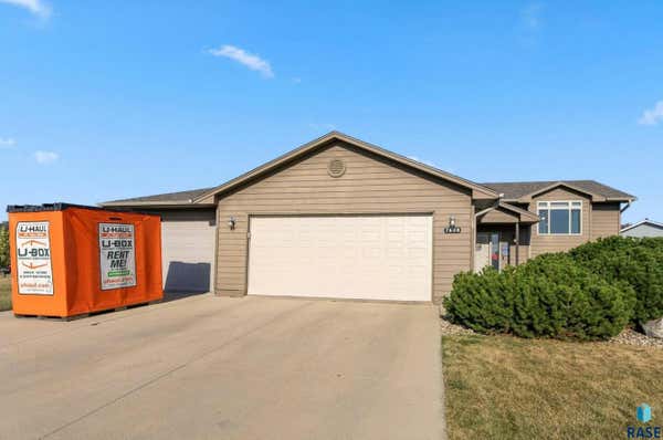 7808 W WATERFORD ST, SIOUX FALLS, SD 57106 - Image 1