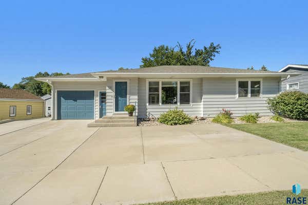 510 NE 8TH ST, MADISON, SD 57042 - Image 1