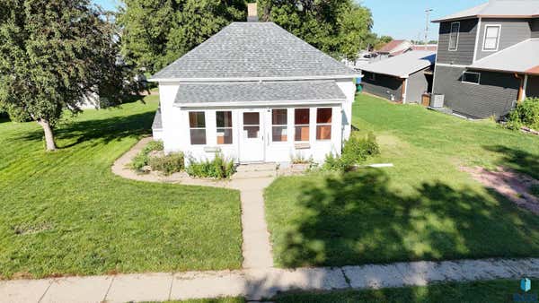 325 S DEPOT AVE, GARRETSON, SD 57030 - Image 1