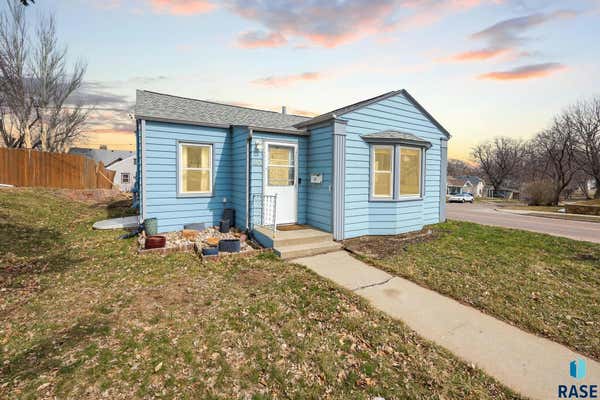 1100 W 13TH ST, SIOUX FALLS, SD 57104, photo 3 of 36