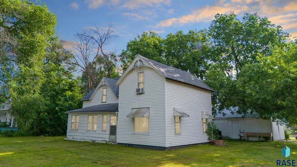 426 S BROADWAY ST, CANTON, SD 57013 - Image 1