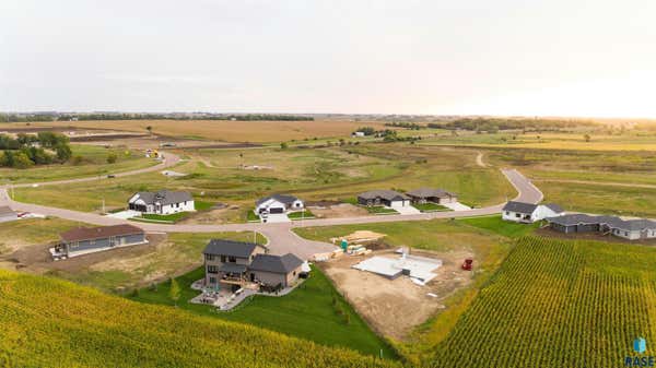 703 TURTLE CREEK DR, HARTFORD, SD 57033 - Image 1