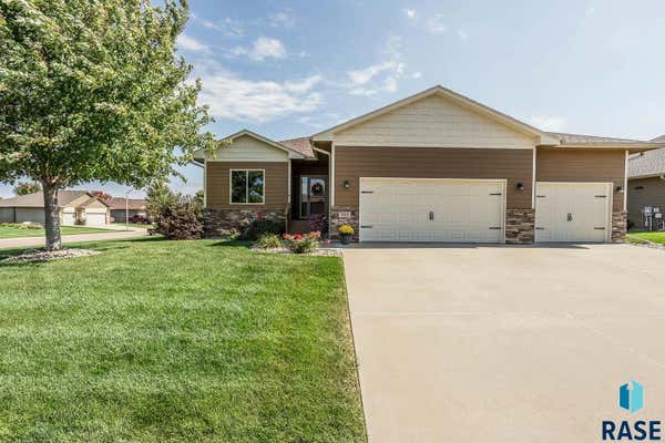 700 S CLEARBROOK AVE, SIOUX FALLS, SD 57106 - Image 1