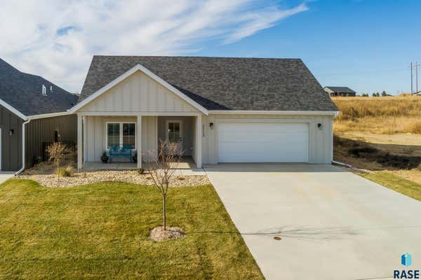 1713 N ROSEMARY AVE, SIOUX FALLS, SD 57110 - Image 1