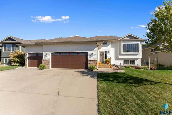 2216 S OLLERICH AVE, SIOUX FALLS, SD 57106 - Image 1