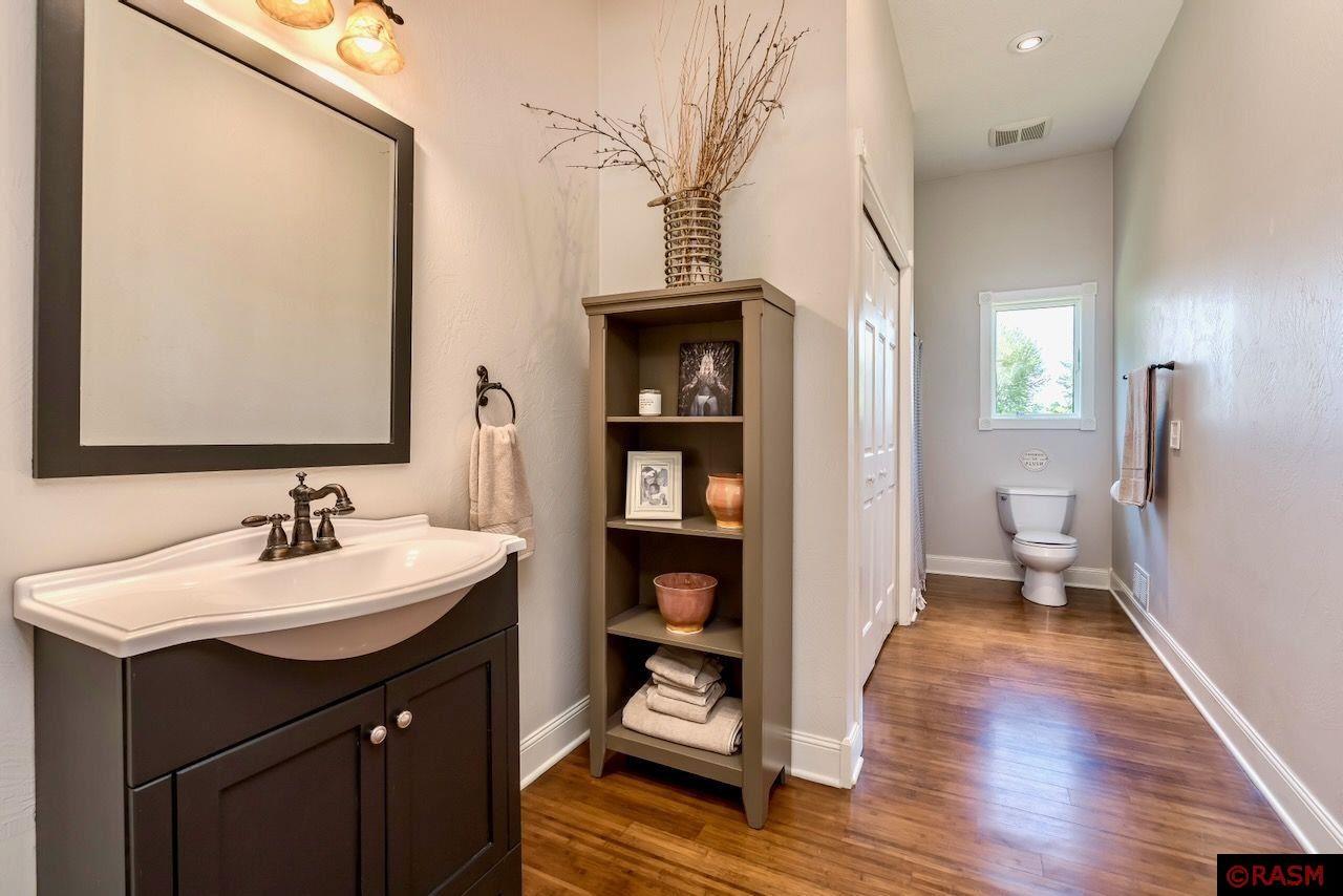 Elysian, Minnesota, 56028, United States, 6 Bedrooms Bedrooms, ,6 BathroomsBathrooms,Residential,Active,1831782