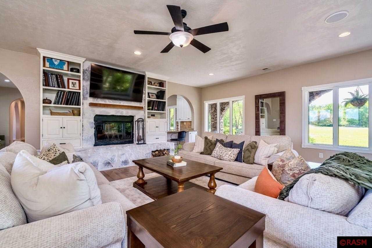 Elysian, Minnesota, 56028, United States, 6 Bedrooms Bedrooms, ,6 BathroomsBathrooms,Residential,Active,1831782
