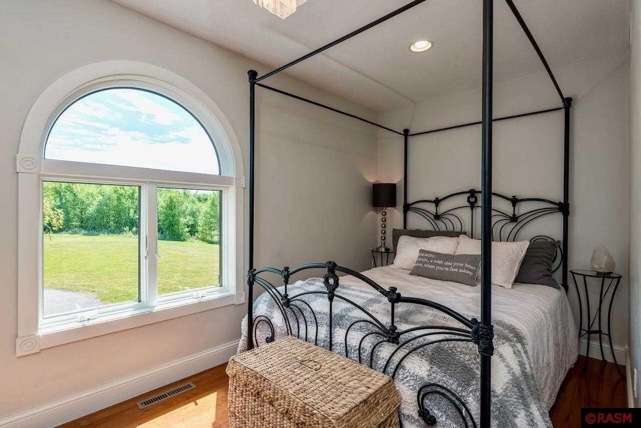 Elysian, Minnesota, 56028, United States, 6 Bedrooms Bedrooms, ,6 BathroomsBathrooms,Residential,Active,1831782
